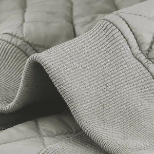 Chaqueta de Invierno de Alta Calidad, Chaqueta Bomber Aislada de Estilo Urbano para Mujer, Chaqueta Bomber Universitaria para Hombre - Product Image 6