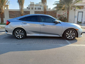 HONDA CIVIC 2020 D'OCCASION GCC - Product Image 5