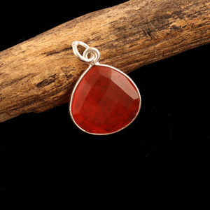 Customized Fashion Faceted <b>Heart</b> Shape Orange Jade Brass <b>Silver</b> Plated Pendant Minimalist Bezel Setting Pendant for <b>Necklace</b> - Product Image 3