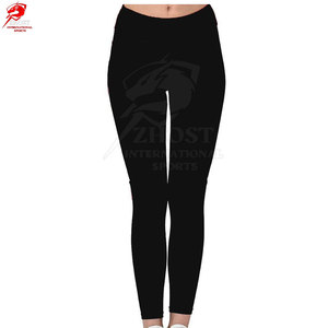 Conjunto de yoga ligero de alto rendimiento para entrenamiento de yoga en caliente, ropa deportiva de secado rápido, hecho en Pakistán. - Product Image 6