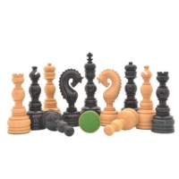 Jeu d'échecs portable de haute qualité pour enfants en bois HRM avec logo personnalisé et emballage de luxe en boîte de roses