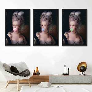 Lienzo impreso con ilustraciones de Marie Antoinette Bubble Gum, diseño rococó elegante, 3 piezas: con marco negro - Product Image 1