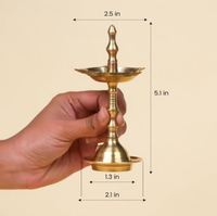 Lampe à huile en laiton de 5 pouces pour Puja Festive Home Decor & Office Temples Petit Kerala Samai Accessoire rituel religieux Cadeaux religieux