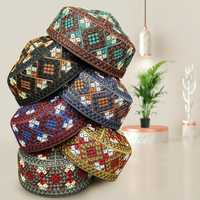 Topi Kufi Pria Bordir Tradisional Afghanistan Sindhi Premium Bahan Polyester Ringan untuk Sholat Muslim, Berbagai Ukuran