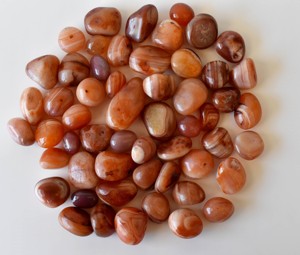Piedras de Ágata Sulemani Roja de Alta Venta, 1 kg, Pulimentadas, Naturales, Cristales Curativos para Decoración y Meditación - Product Image 4