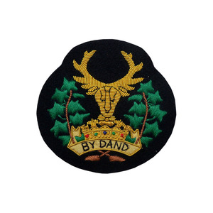 Insignia de corona de oro de la mejor calidad, insignias de cresta de alambre de lingotes bordados, decoración de encaje cosido de Metal de alta calidad - Product Image 2