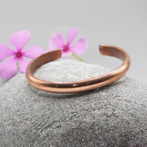 Bracelet en cuivre pur fait à la main pour hommes femmes arthrite soulagement de la douleur guérison bracelet de thérapie magnétique conception de manchette ouverte réglable - Product Image 5