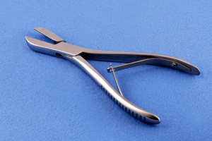 Forceps à os Liston 14cm-22cm à double ressort Rongeur Instrument orthopédique Instrument de maintien des os par MayoMed - Product Image 2
