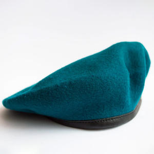 Sombrero de boina clásico personalizable para eventos de grupos y actividades al aire libre Material de lana Premium disponible en muchos colores - Product Image 2