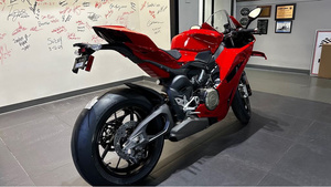 Nouvelle moto Ducati Panigale V4 F standard 2025 personnalisable ODM avec garantie de 5 ans, origine américaine, support-financier disponible, en vente - Product Image 6