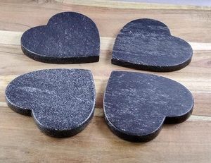 Juego de 4 posavasos de té de piedra negra en forma de corazón de la mejor venta con forma personalizada a precio al por mayor - Product Image 2