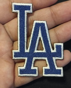 Patchs thermocollants écologiques en twill tissé avec lettres brodées et logo personnalisé pour vêtements et chapeaux - Product Image 5