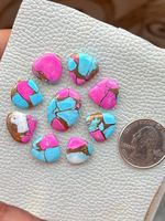 AAA + Haute Qualité 10pcs Petite Taille Barbe à Papa Kingman Turquoise Cabochon Pierres Précieuses Personnalisé Poli Naturel Lâche Rose Couleur