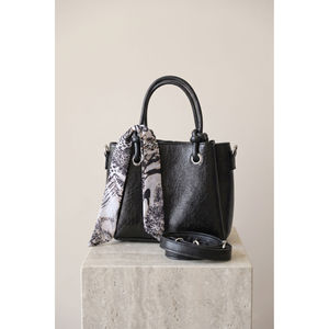 Sac à main et bandoulière en cuir avec fermeture éclair et détail foulard imprimé 135 - Product Image 1