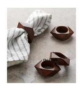 Juego de Anillos para Servilletas de Diseño Nuevo en Color Dorado Aluminio, Juego de Cuatro Anillos para Servilletas con Forma de Árbol para el Hogar y Restaurantes - Product Image 4