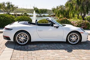 2023 911 Carrera Cabriolet ไมล์น้อย เครื่องยนต์สมบูรณ์ ระบบเกียร์ดี หลังคาซันรูฟแบบพาโนรามา ไฟหน้า LED พร้อมส่ง - Product Image 4