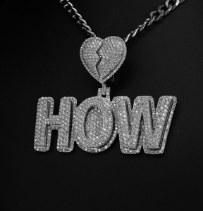 Pendentif personnalisé à double couche avec nom, coupe ronde, avec fermoir en forme de cœur brisé, pour homme et femme, bijoux hip-hop glacés par Phoenix Enterprise - Product Image 6