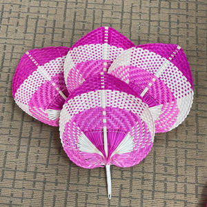 Ventilador de mano de bambú hecho a mano para el verano y regalos culturales hechos en Vietnam - Product Image 1