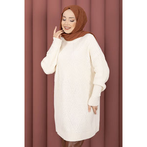 เสื้อสเวตเตอร์วินเทจสีเอครู ลายบาคลาวา ถักนิตติ้งสำหรับฤดูหนาว - Product Image 2