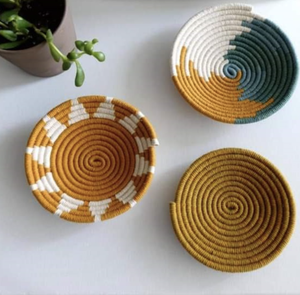 Plato colgante tradicional de mimbre de algas marinas para decoración de pared del hogar, con artesanía duradera de origen vietnamita. - Product Image 2