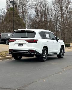 Lexus LX 600 F SPORT 2024 Usado - Product Image 2