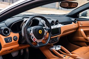 Gran Oferta: Ferrari FF 2012 Usado en Excelentes Condiciones, Listo para Enviar - Product Image 2