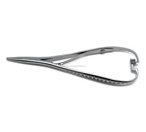 Pinza Portaagujas Mathieu con Punta Perforada, Instrumento Quirúrgico Manual de 140 mm para Sutura de Precisión y Procedimientos Médicos - Product Image 1