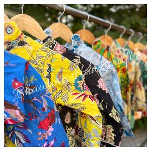 Camisas de algodón con estampado de bloques suaves para niños Ropa cómoda informal con estampado floral para hombres para fiestas - Product Image 2