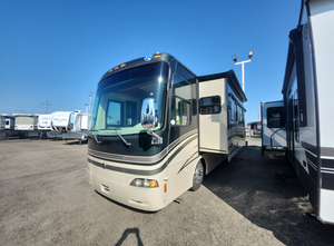 1RF43464072044825 Autocaravana Diésel de Clase Industrial de Bajo Kilometraje 2007, Tracción Trasera, Motor Turbo de 8.9L, 400hp, 1550Nm de Torque, Interior de Lujo OEM - Product Image 5