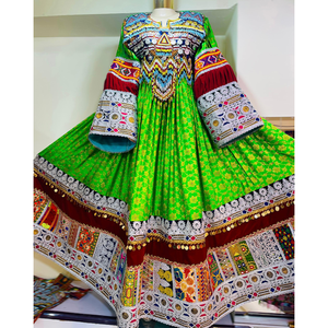 Afghan/Pakistan Kuchi fête traditionnelle robe multicolore tribal ethnique Vintage Kuchi robe - Product Image 4