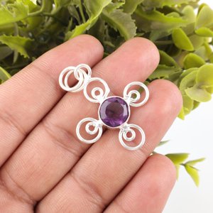 Colgante de Cruz en Espiral Estilo Vintage con Gema de Amatista de Corte Redondo, Plata 925, Joyería Fina para Ocasiones Especiales - Product Image 3