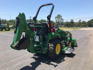 Tractor Agrícola John Mini de 22 HP con Cargador Frontal, Cortadora de Césped de Montaje Medio, 4x4, Transmisión por Engranajes - Product Image 3