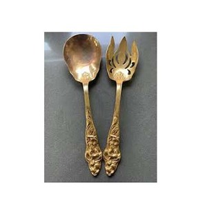 Juego de utensilios para servir sopa de ensalada chapada en oro de latón con mango en relieve Herramientas de cocina Juegos de cucharones Juego de servidor de ensalada - Product Image 1