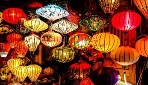 Stylish and Versatile Silk <b>Lanterns</b> for Memorable Events - Product Image 2
