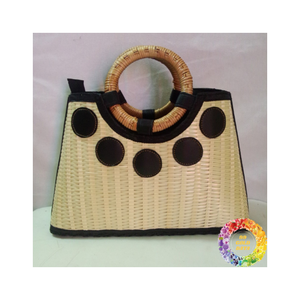 Sac de plage en paille Seagrass Fourre-tout tissé à la main durable avec poche intérieure Parfait pour les vacances de voyage d'été et le transport en plein air - Product Image 2