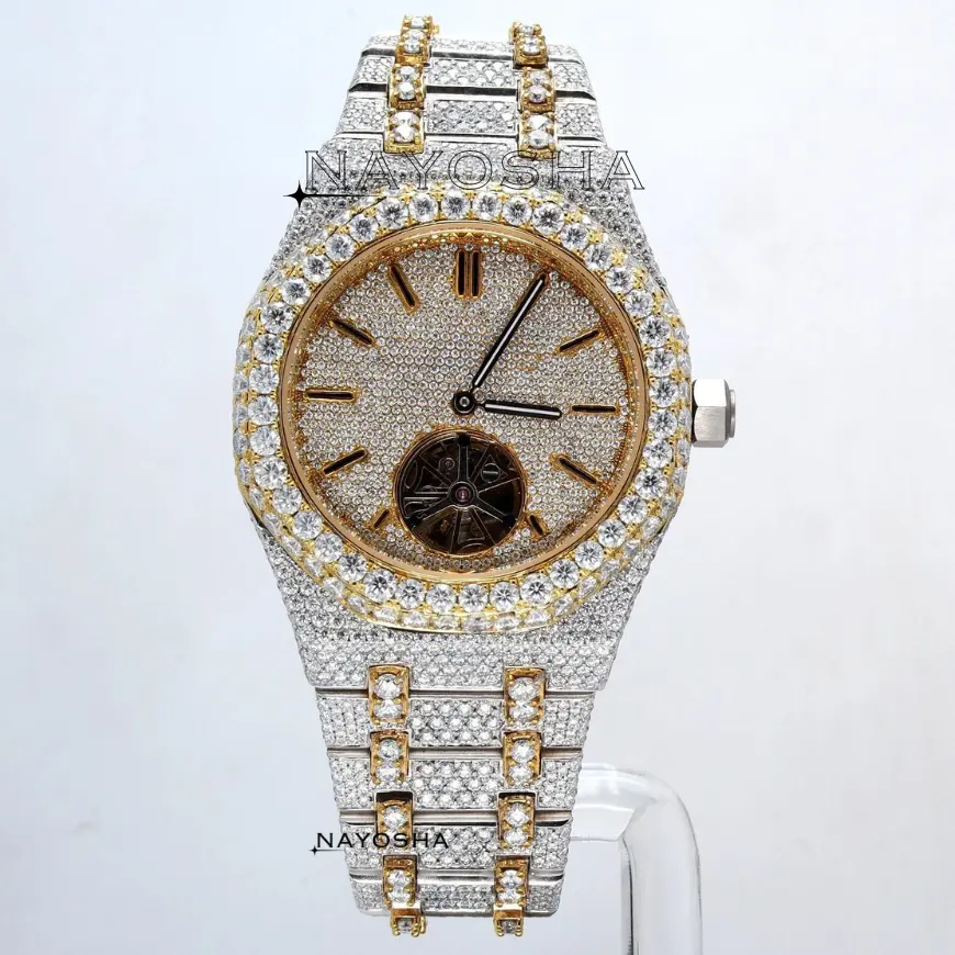 Design classico Logo personalizzato Hip Hop busto giù ghiacciato VVS chiarezza Moissanite diamante orologio in acciaio inox per il prezzo all'ingrosso