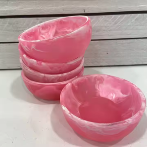 Cuenco de resina vertido a mano, acento exclusivo para el hogar de Crescent Crafts - Product Image 3