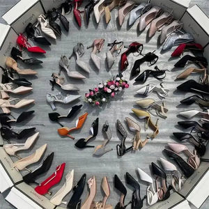 Ballots de chaussures d'occasion pour adultes en gros de Chine – Baskets pour hommes et femmes de qualité supérieure, triées par grade A et B pour différents marchés - Product Image 1