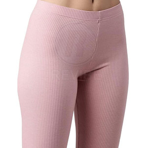 Leggings de yoga sur mesure en spandex et polyester, style unique pour femmes, en vente. - Product Image 6
