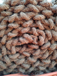 Tapis en fibre de coco durable fabriqué à partir de fibres de noix de coco, offrant un style rustique et une fonctionnalité fiable à l'intérieur et à l'extérieur - Product Image 5