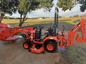 Tracteur agricole 4x4 KUBOTA B2261, matériel agricole, 26 ch, disponible en offre à prix réduit avec livraison rapide - Product Image 2