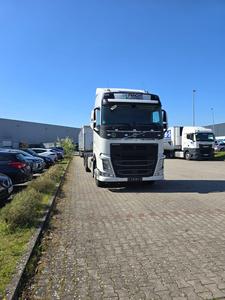 Camión Tractor Volvo FM 380 6X4 Diésel con Transmisión Automática Euro 6 para Transporte Logístico - Product Image 4