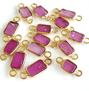Connecteur rectangulaire en rubis rempli de verre, plaqué or, double bélière, breloques en pierres précieuses, pendentif en rubis, lien pour la fabrication de bijoux, vente en gros - Product Image 4