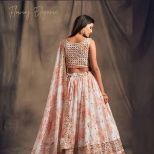 Zeel Floral Vol 2 Estilo tradicional Invierno Suministro a granel de Lehenga Choli - Product Image 2