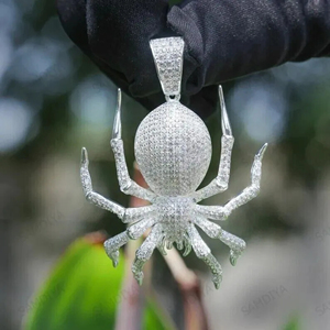 Colgante de Spyder de Hip Hop con diamante cultivado en laboratorio con corte helado, patrón de letras doradas de Plata de Ley 925, regalo - Product Image 2