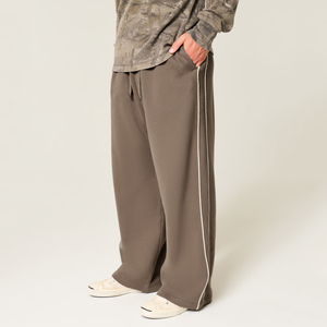 Pantalon de survêtement ample de style streetwear, doux, respirant et confortable pour homme, couleur marron, pantalon de survêtement ample - Product Image 1