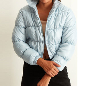 Veste d'hiver coupe-vent pour femme personnalisable, veste matelassée courte chaude, respirante, en satin, techniques d'impression, production en gros - Product Image 1