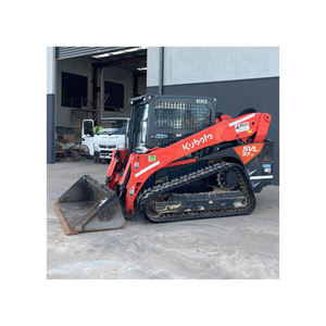 Compre un cargador Kubota para una carga eficiente, nivelación, excavación y múltiples operaciones en el sitio de trabajo - Product Image 2