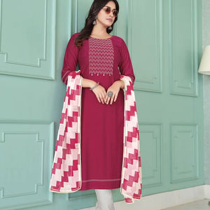 Tissage en rayonne lourde avec impression numérique collection de sets kurti en coton Lycra pour femme - Product Image 1