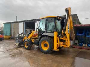 Retroexcavadora JCB 3CX – Máquina de Construcción y Excavación de Uso Pesado - Product Image 5